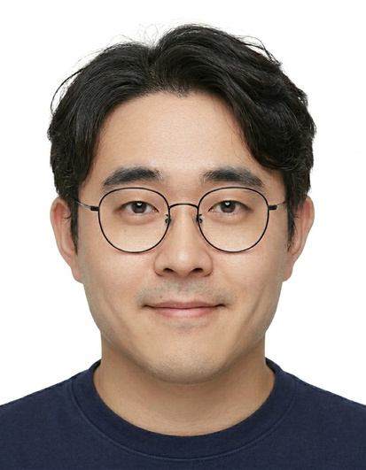 이동윤 (Lee Dong-Yun)